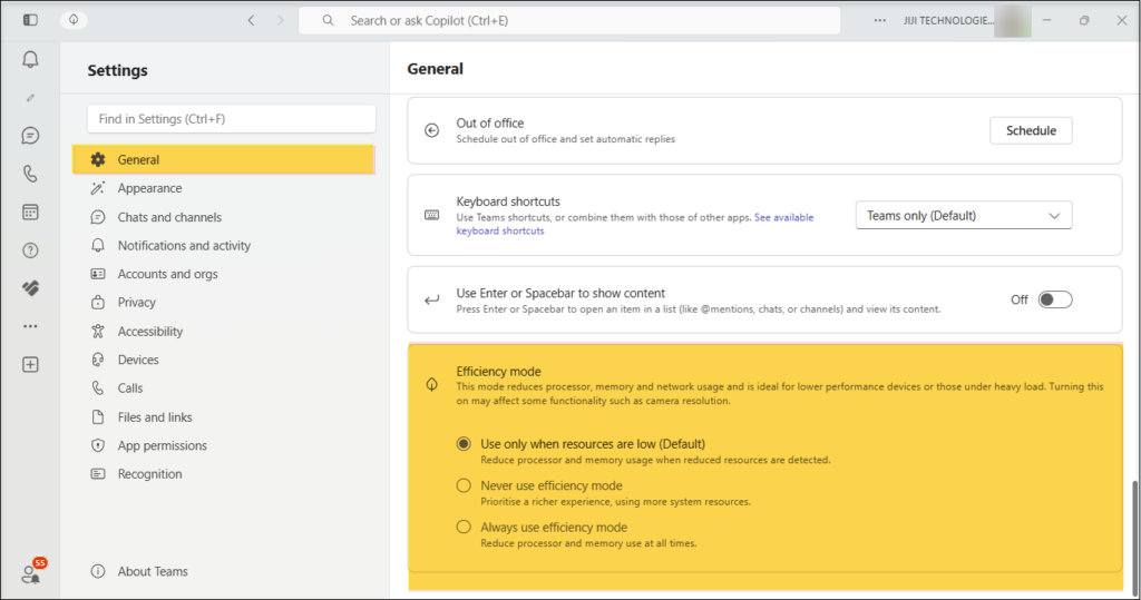 Microsoft Teams Efficiency Mode indicator showing improved app responsiveness for smoother meetings on low-spec devices.